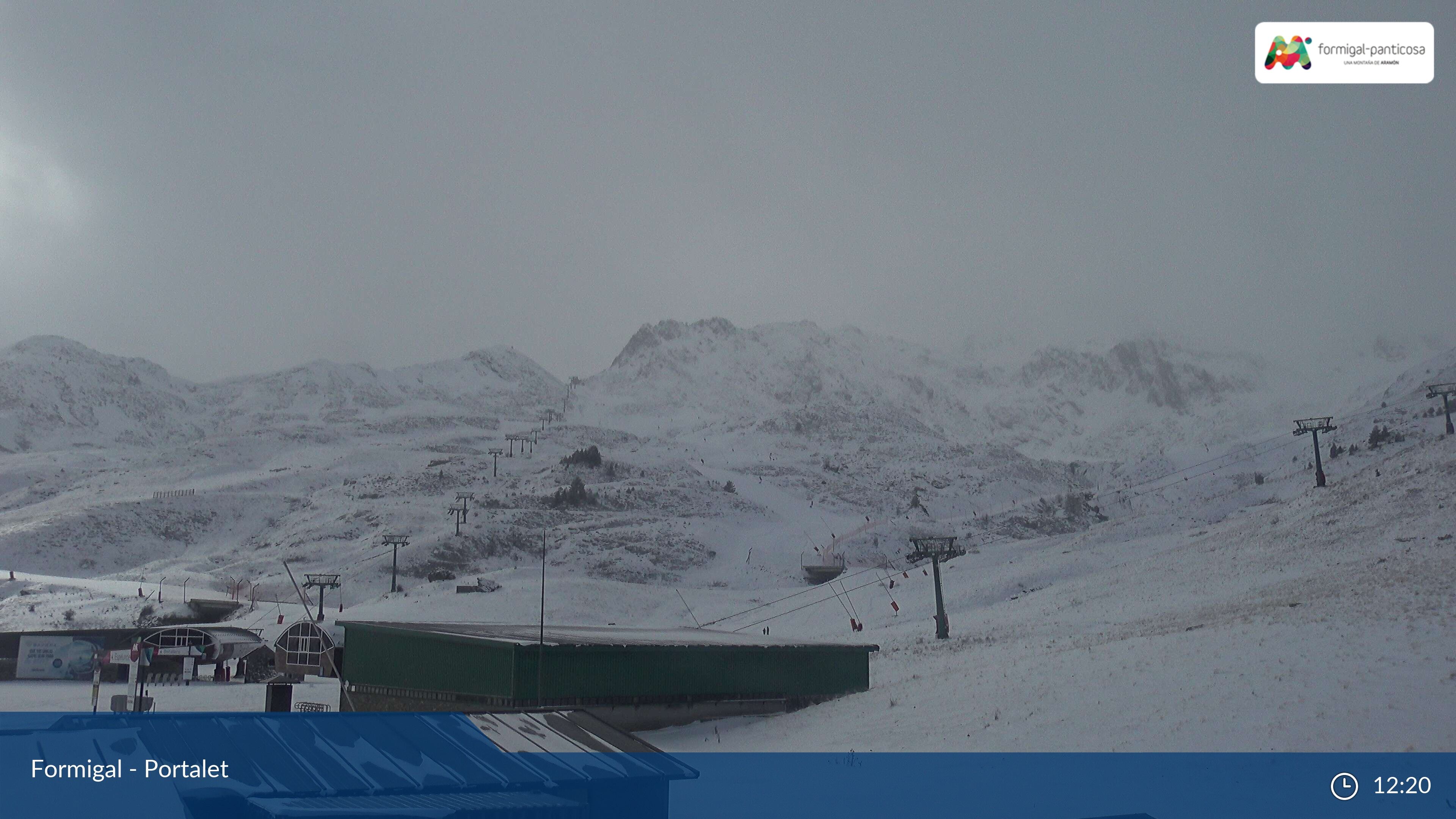 Webcam del sector de Portalet, en Aramón Formigal, este lunes por la mañana