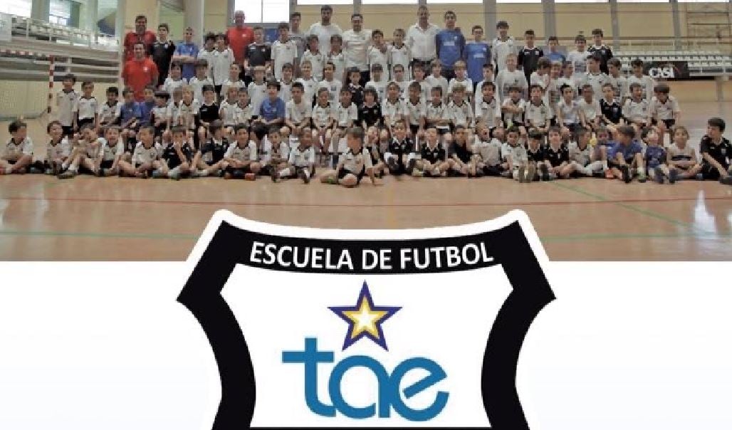 La escuela sigue aportando equipos al fútbol almeriense.