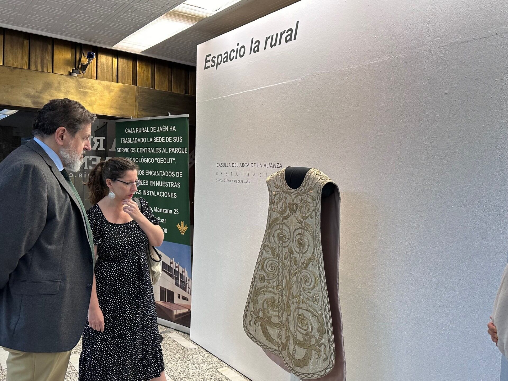 Casulla del Arca de la Alianza.