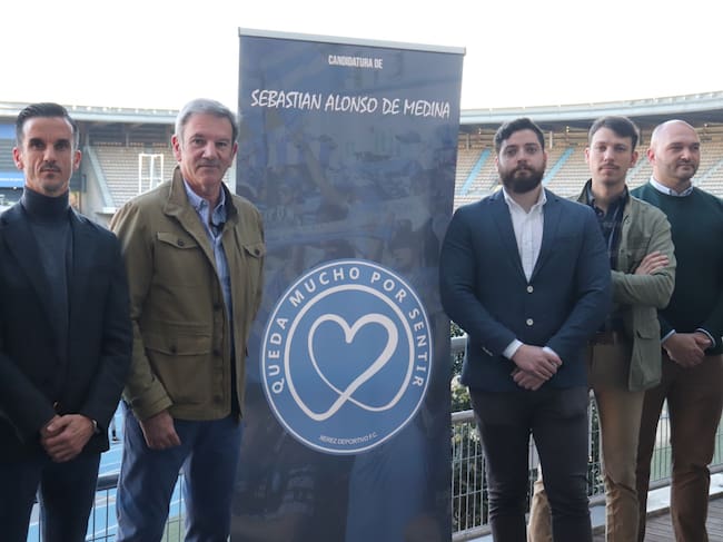 Sebastián Alonso de Medina con algunos de los componentes de su lista