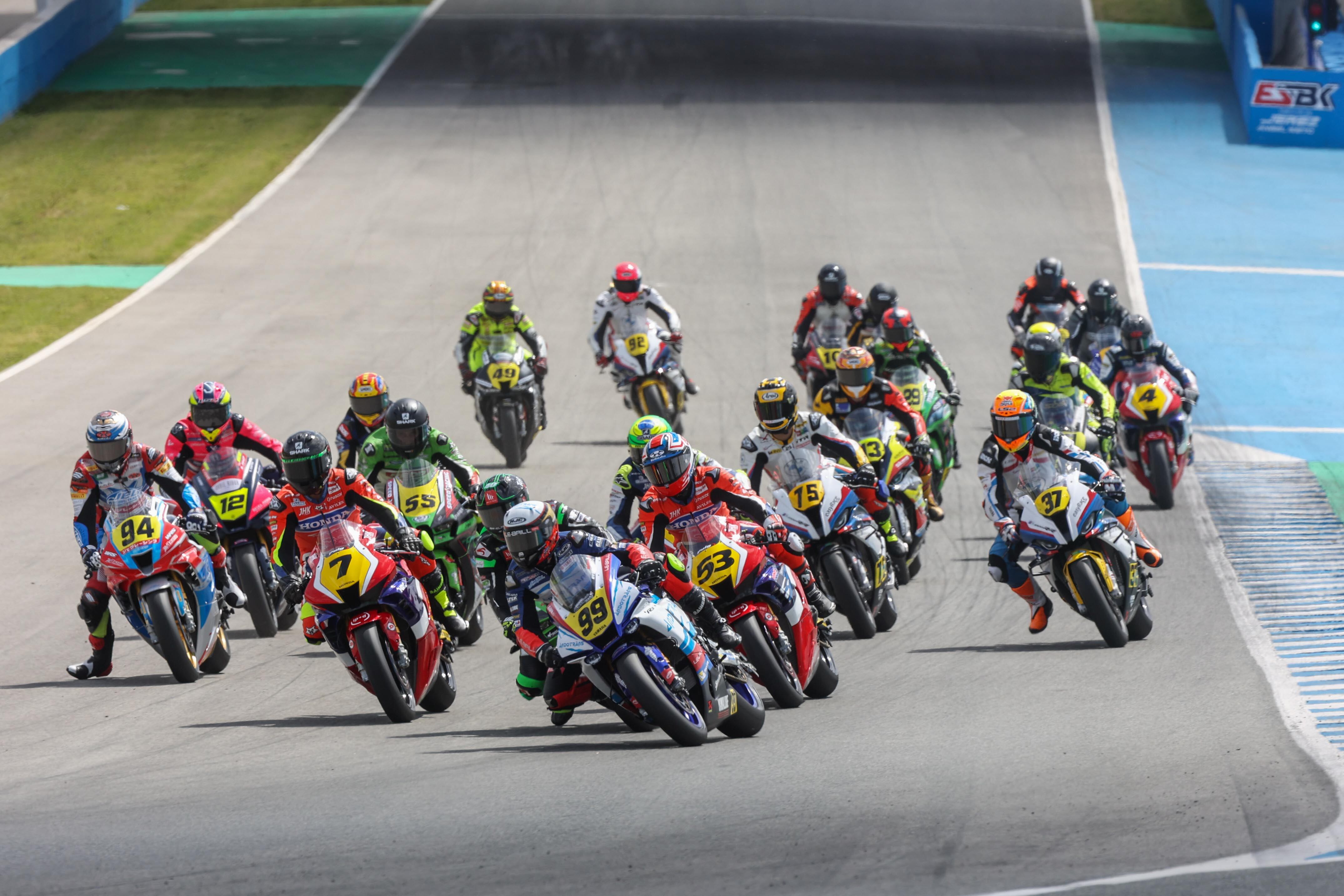 Salida Campeonato de España de Superbike de la pasada temporada