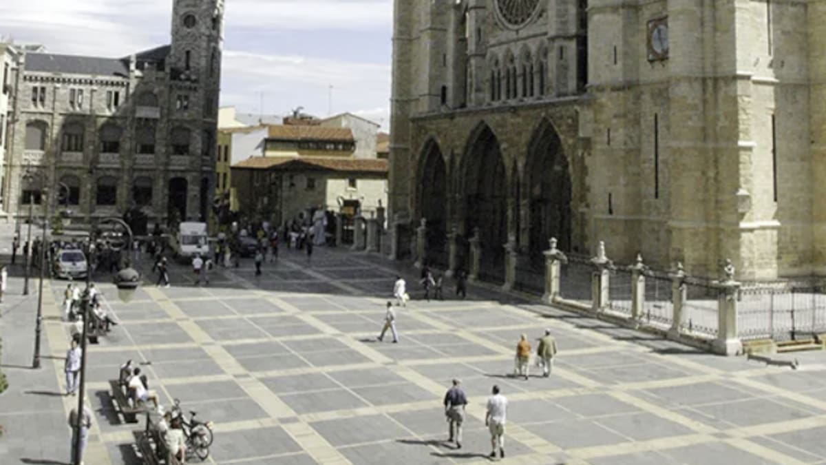 La histórica pugna comercial entre las Plazas de Regla y Mayor de León (23/01/2025)