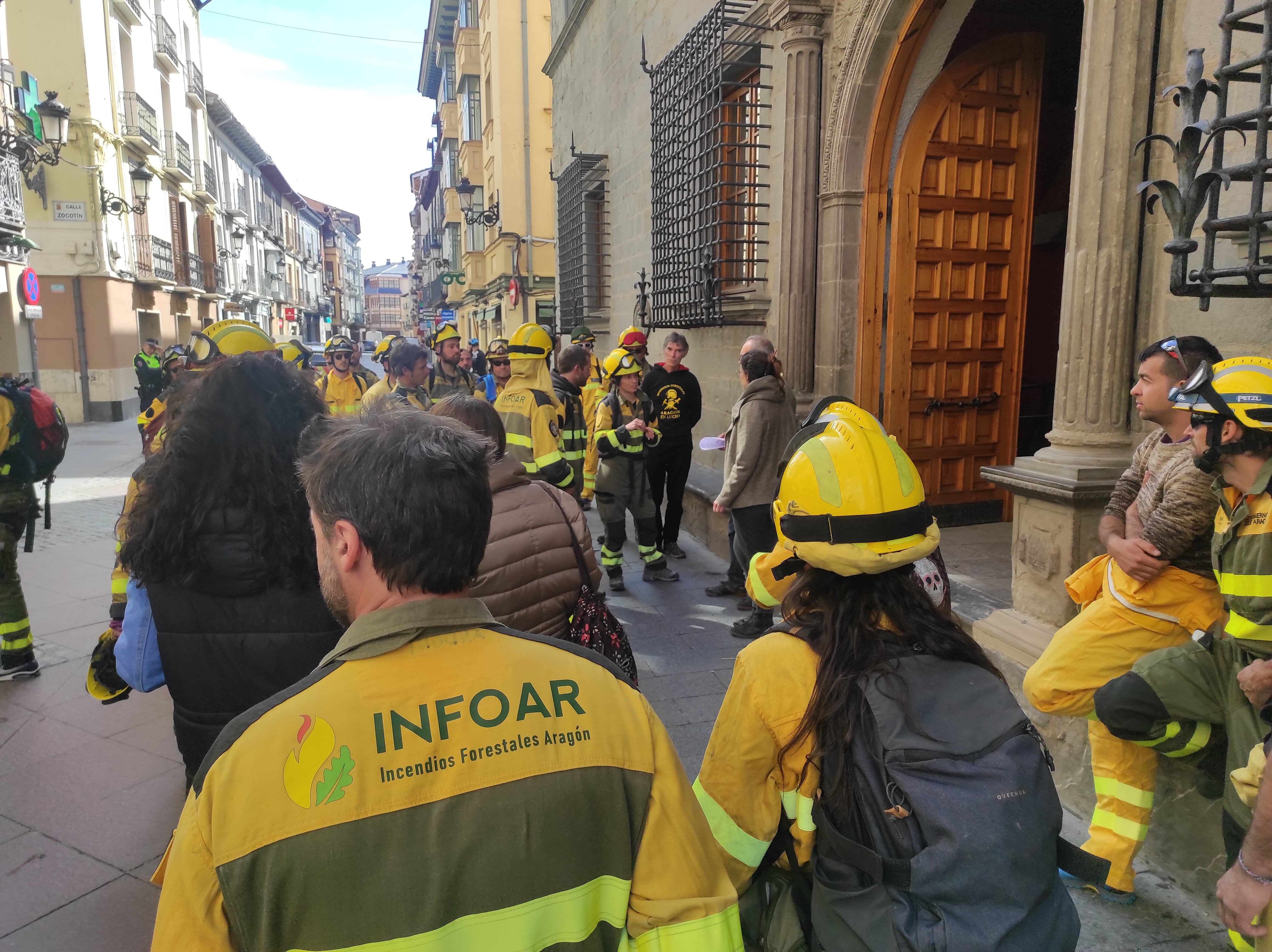 Este miércoles llevaban su reivindicación a los ayuntamientos de Jaca y Sabiñánigo