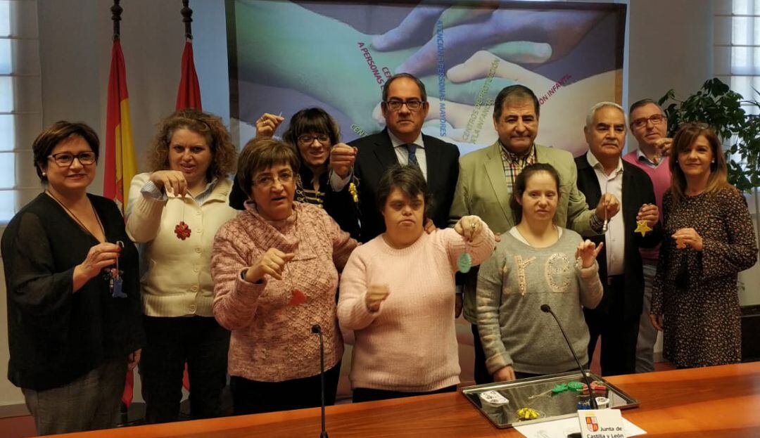Representantes de las asociaciones y de la Junta de Castilla y León presentan la Semana de la Discapacidad
