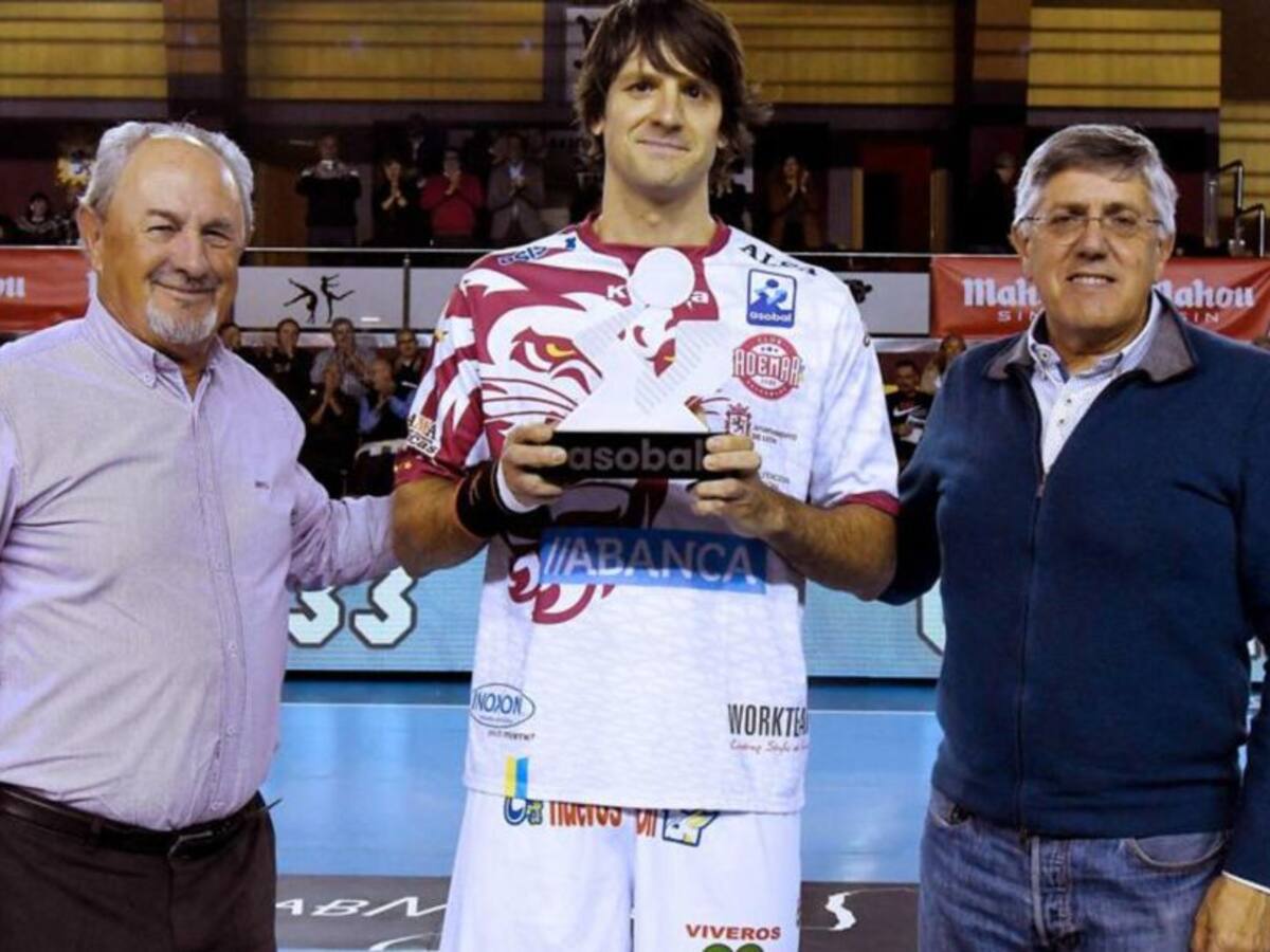 Media Asobal pide la cabeza de Aragonés