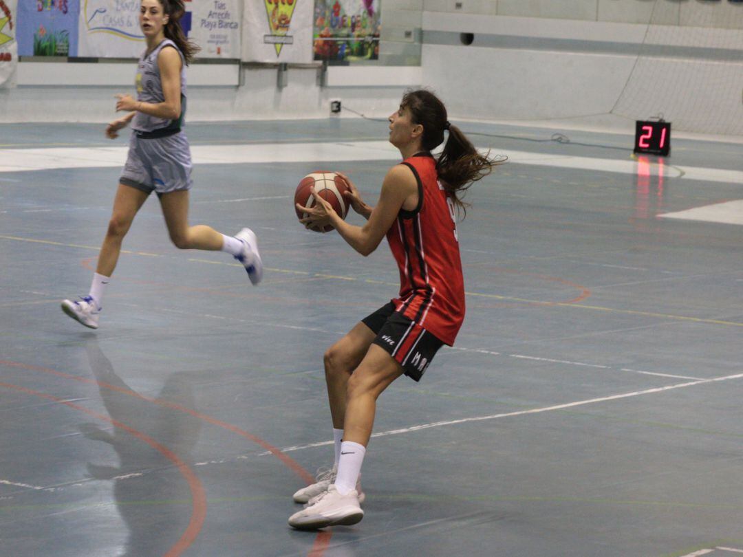 Iranzu Drake en uno de los partidos de la pasada temporada.