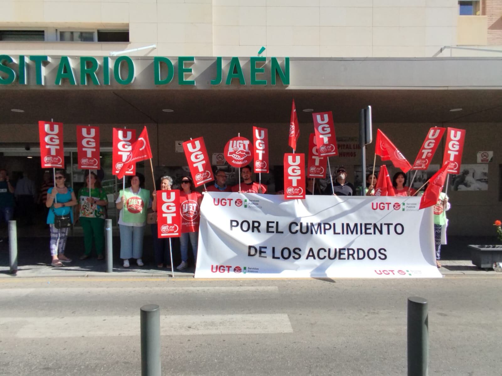 Concentración este miércoles a las puertas del Hospital de Jaén frente a la política de contratación de personal de la Junta de Andalucía.