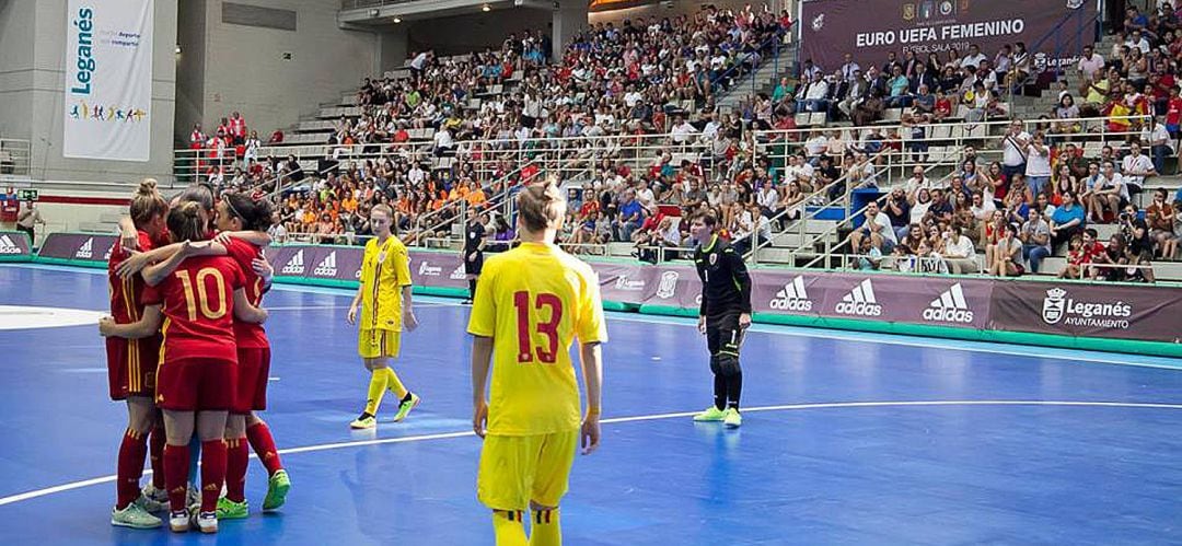 El Pabellón Europa registró una magnífica entrada para este primer partido del preeuropeo.