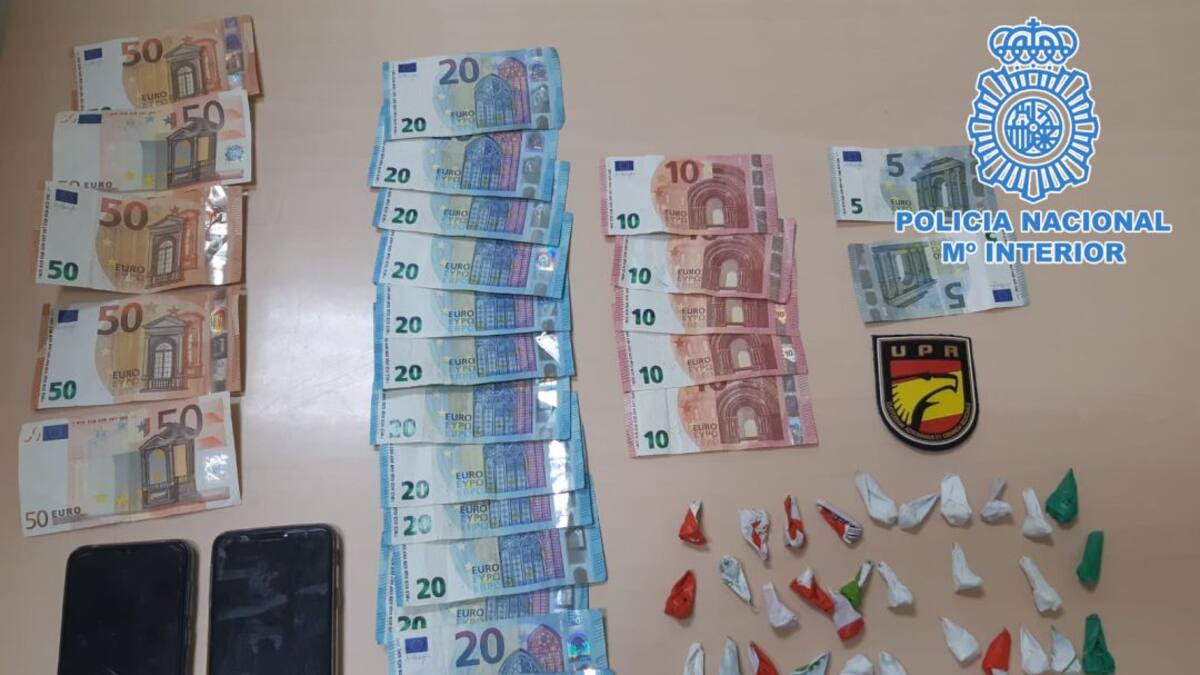 Dos arrestados en Jerez por vender cocaína en plena calle