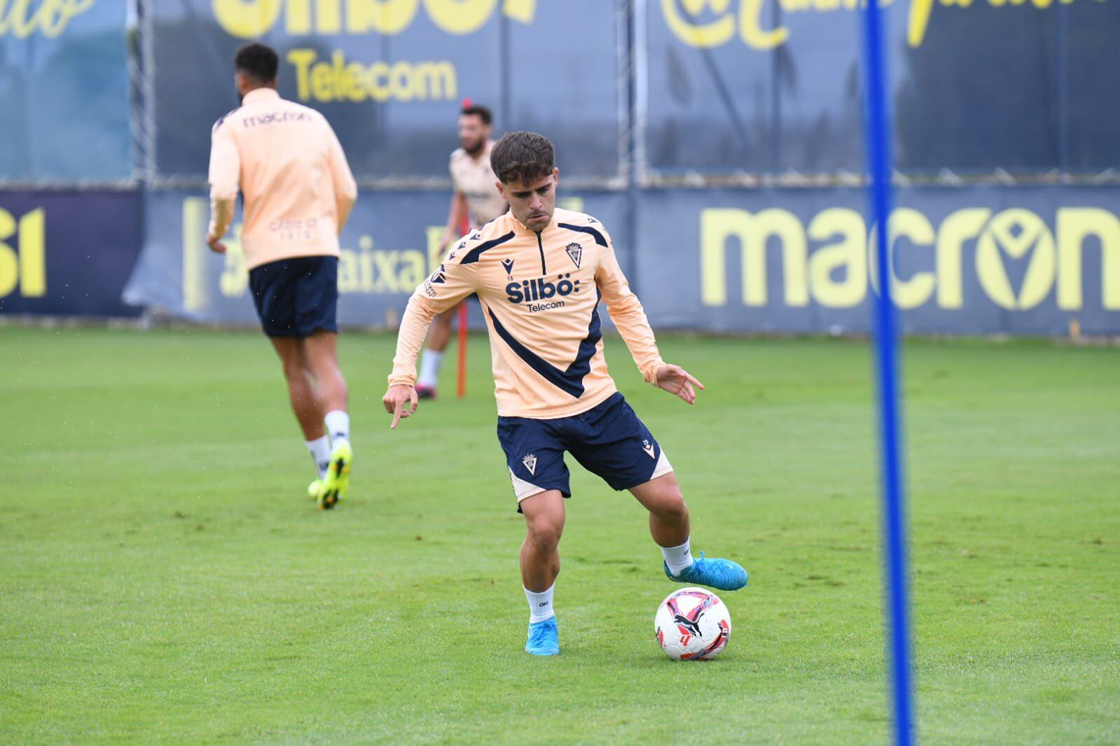 Óscar Melendo en su primer entrenamiento con el equipo en la mañana de hoy miércoles. Foto: Cádiz CF.