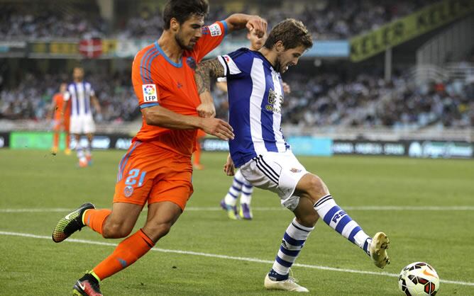 El portugués volvió a cuajar un buen partido llevando la manija del Valencia