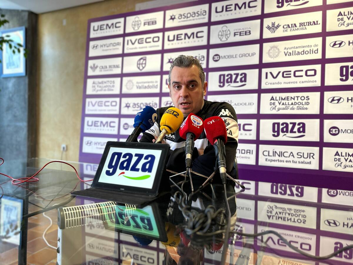 Iñaki Martín, entrenador del Real Valladolid de Baloncesto en la previa ante Obradoiro