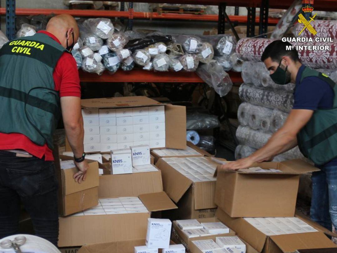 Las mascarillas intervenidas carecían de la autorización y sello de la CE
