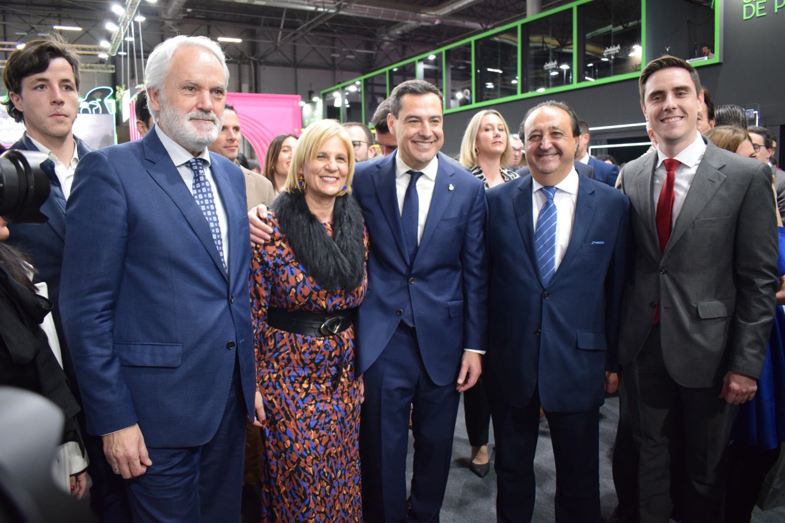 La alcaldesa de Jerez y el presidente de la Junta en Fitur