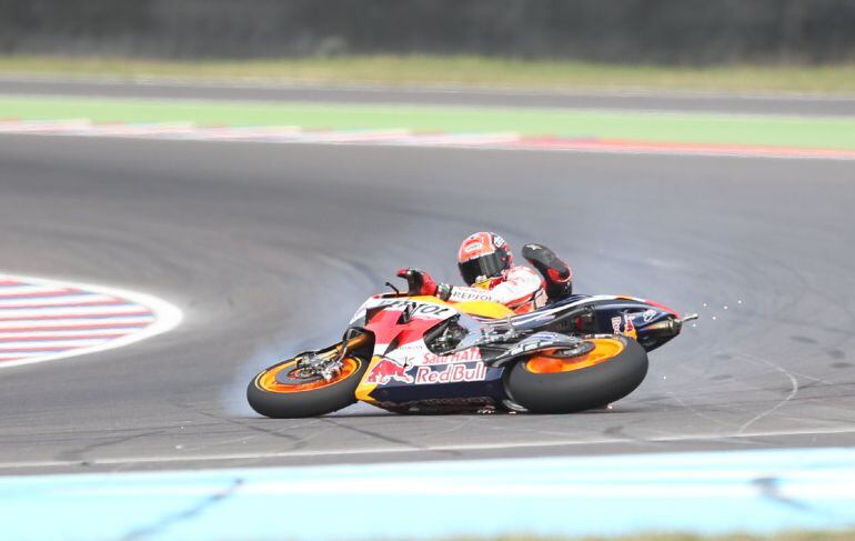 Marc Márquez, durante la clasificación para el Gran Premio de Argentina en el circuito Termas de Río Hondo (Argentina)