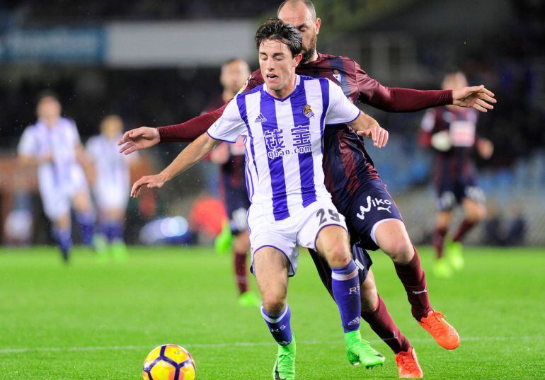 Álvaro Odriozola, durante un partido con la Real Sociedad 