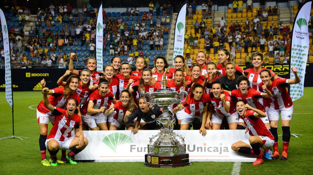 Las leonas se impusieron en la primera edición femenina del Trofeo Carranza que se celebró en agosto de 2019