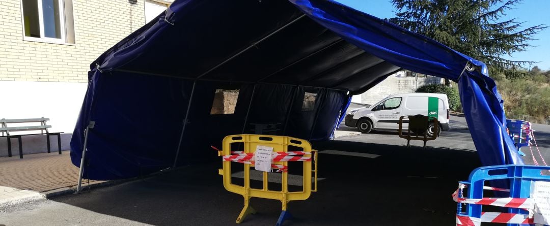 Carpa para test de coronavirus en Alcalá la Real.