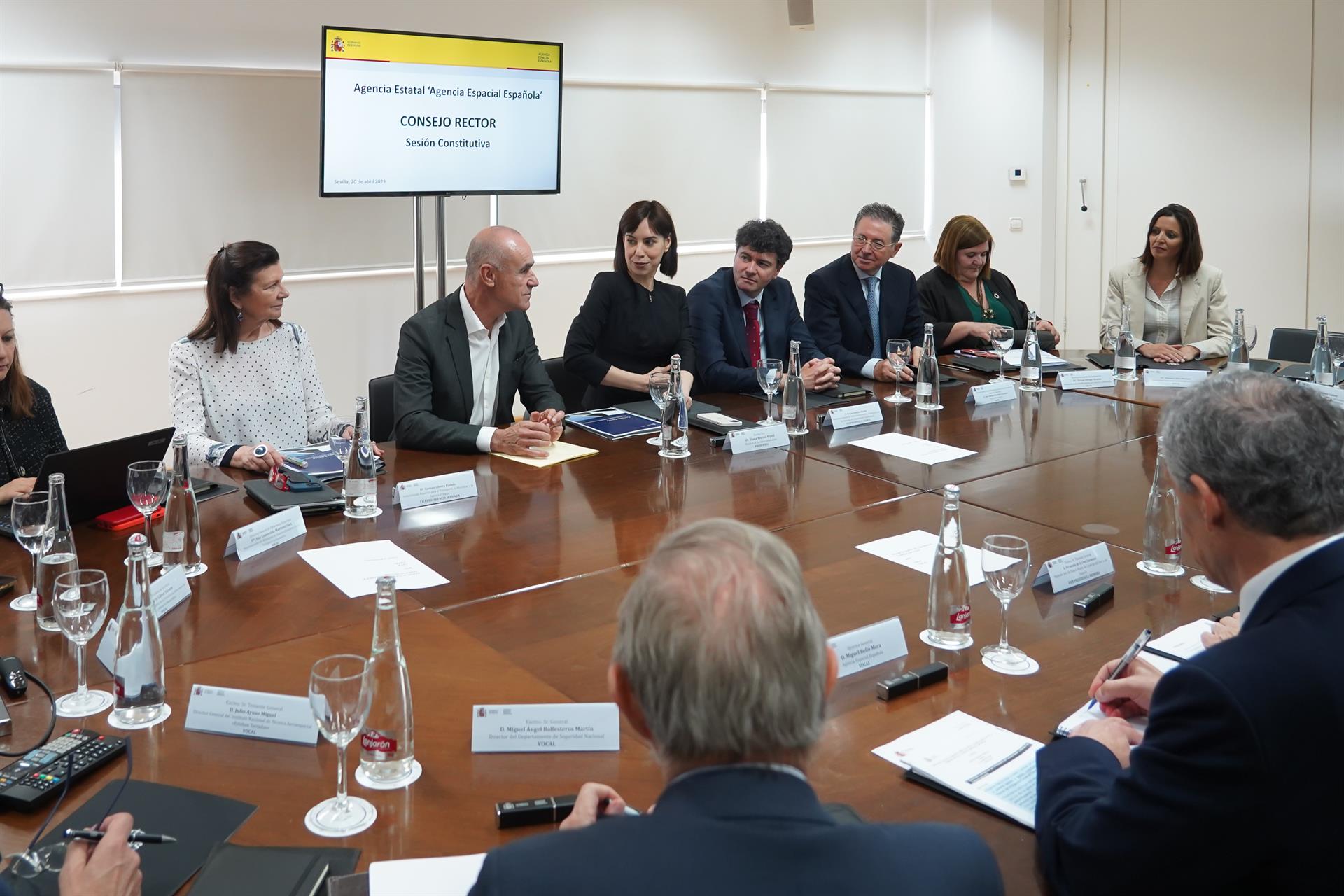 Imagen de archivo de la reunión del primer consejo rector de la Agencia Espacial Española, presidida por la ministra de Ciencia, Diana Morant, y el alcalde de la ciudad, Antonio Muñoz