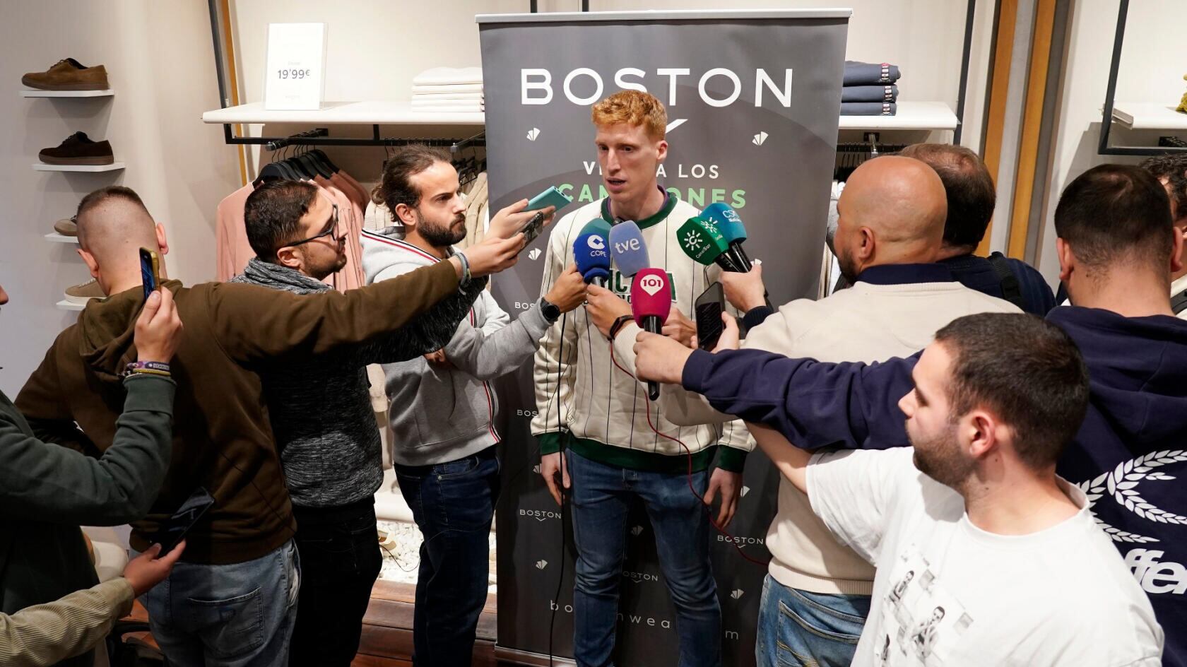 El jugador del Unicaja Alberto Díaz, ante los medios de comunicación previo a la Copa del Rey