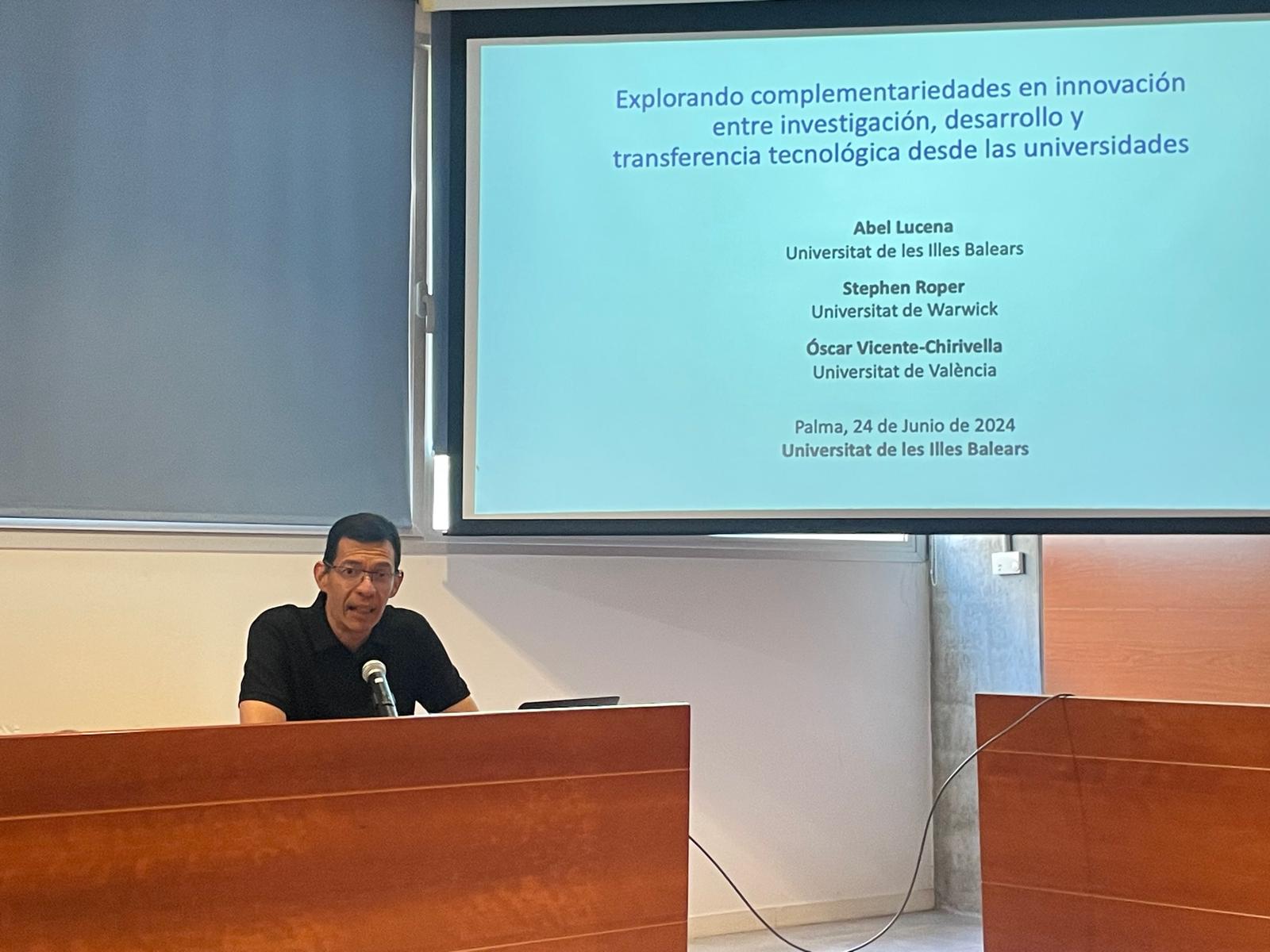 Abel Lucena, profesor titular de la UIB de Economía de la Empresa