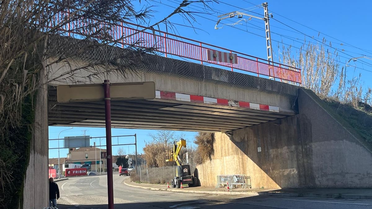 El Ayuntamiento reabre al tráfico el túnel de acceso a Binéfar por la N-240 calle Zaragoza