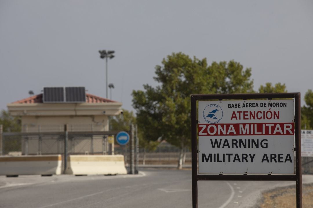 Exterior de la base militar de Morón