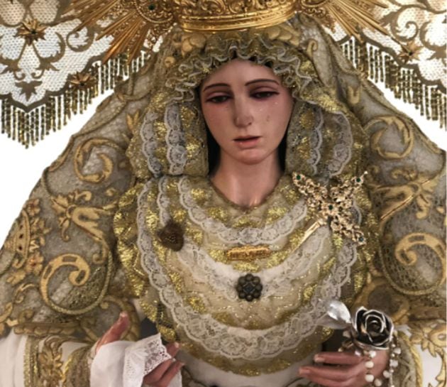 Imagen de Nuestra Señora de los Dolores en la Carpa del Rectorado