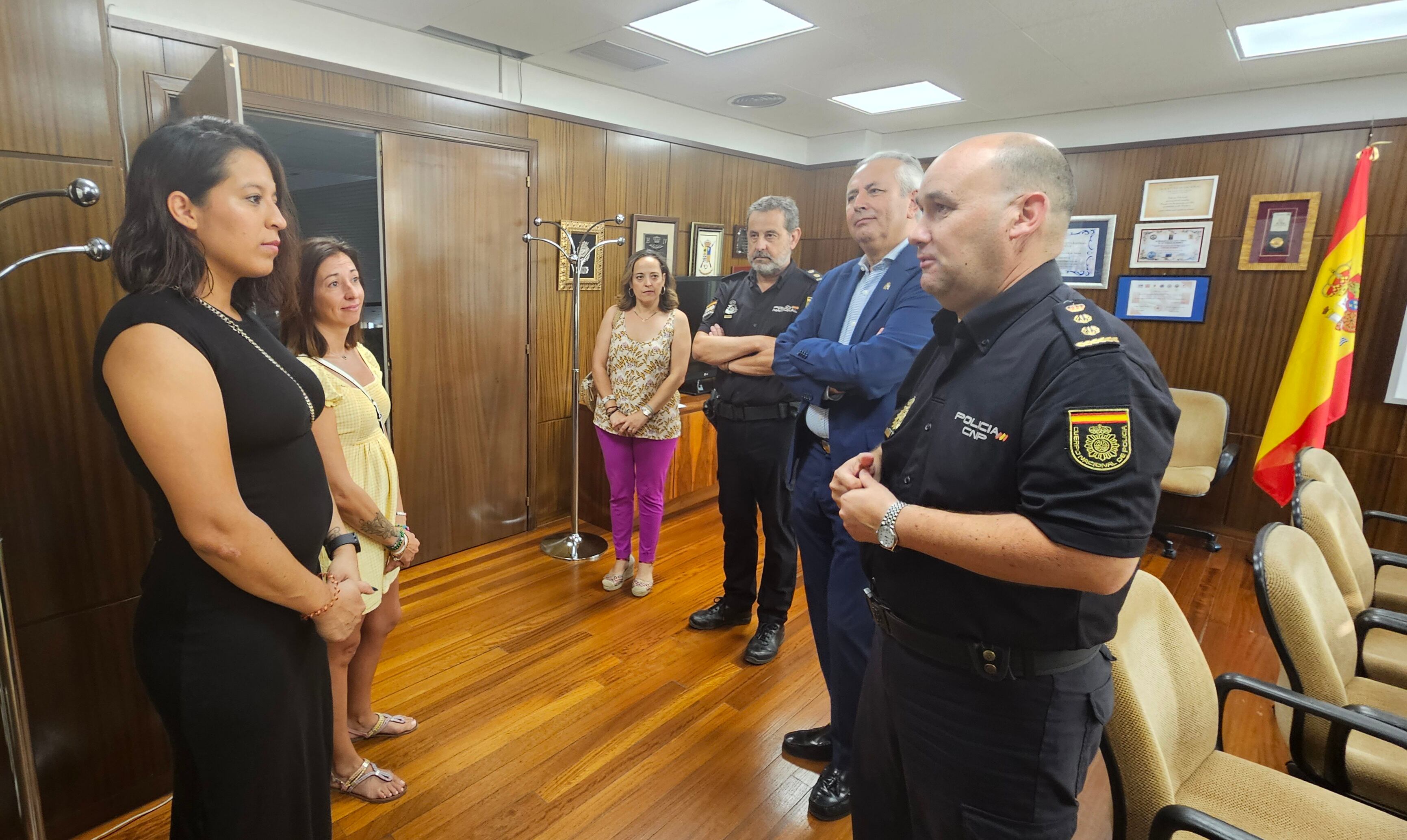 Momento del reconocimiento en la Policía Nacional