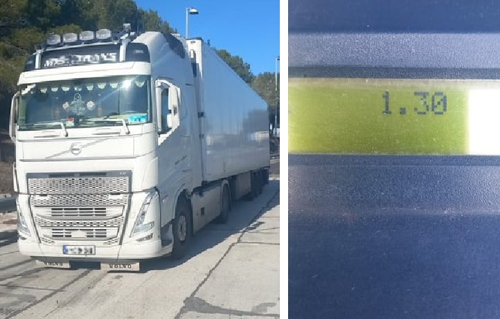 Imatge del camió aturat a l'AP-7 pels Mossos d'Esquadra i l'alcoholèmia positiva del conductor.