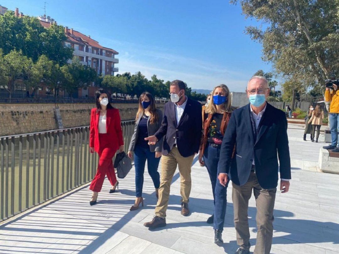 Miriam Guardiola, Rebeca Pérez, José Guillén, Mercedes Bernabé y Antonio Navarro.