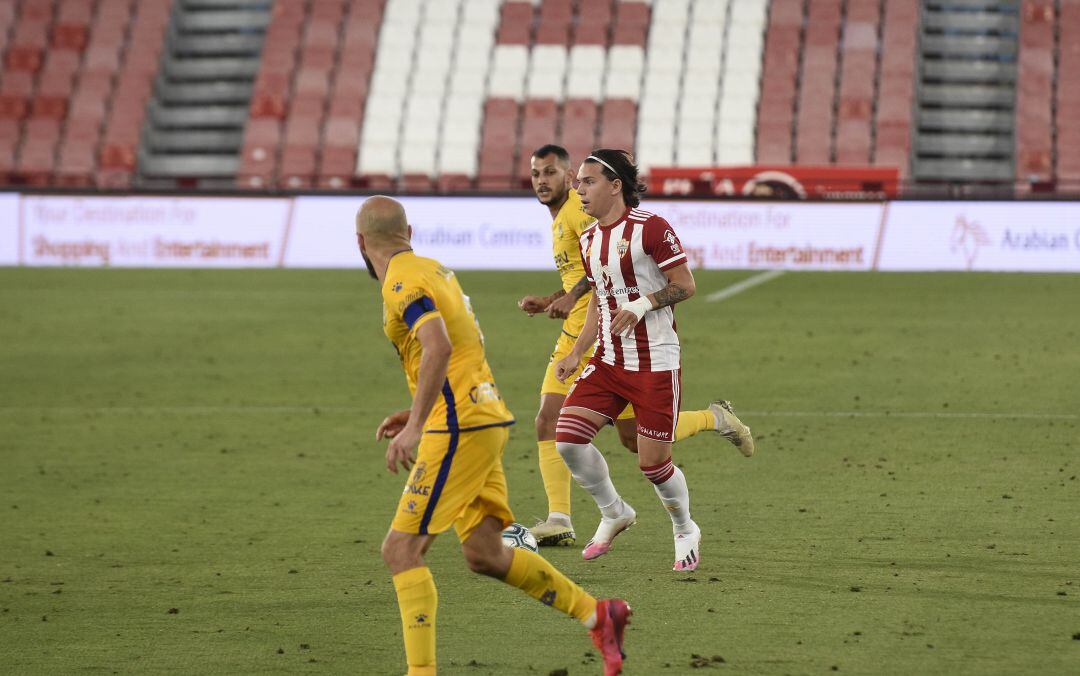 Ante Coric ante el Alcorcón.