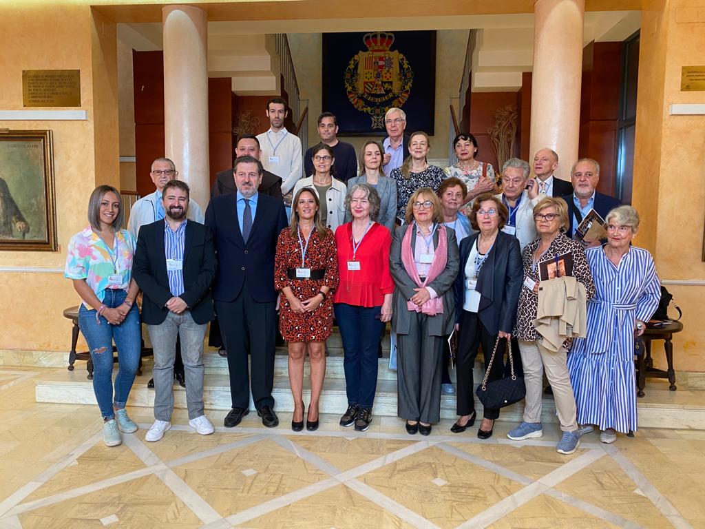 Asistentes y autoridades en el Congreso San Juan de la Cruz en La Carolina.