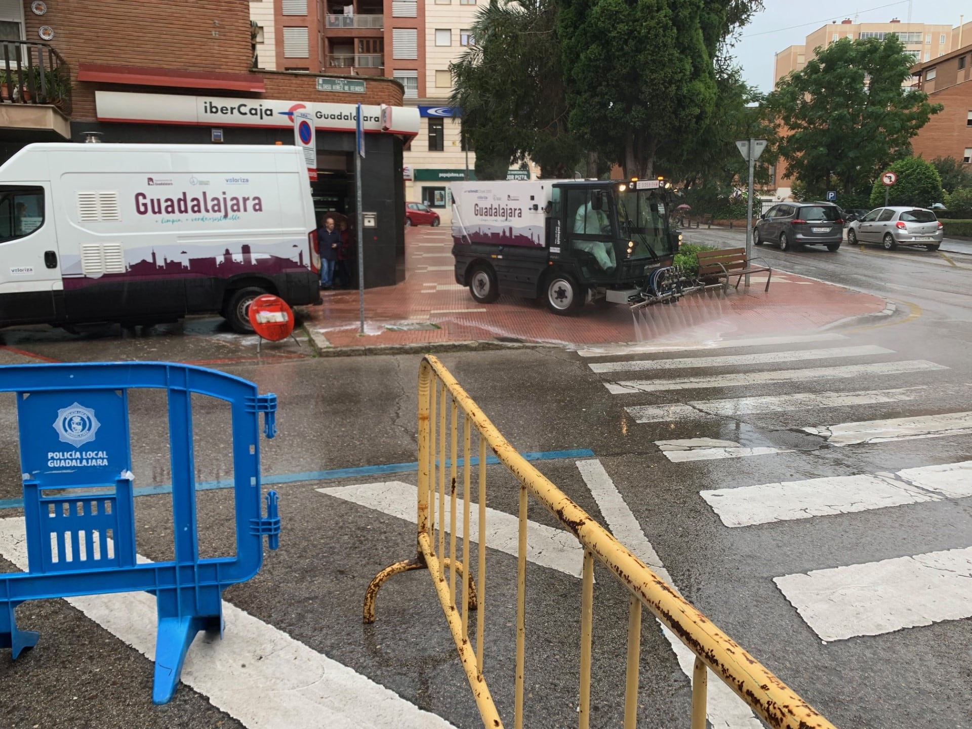 Operación limpieza en la zona de la Llanilla