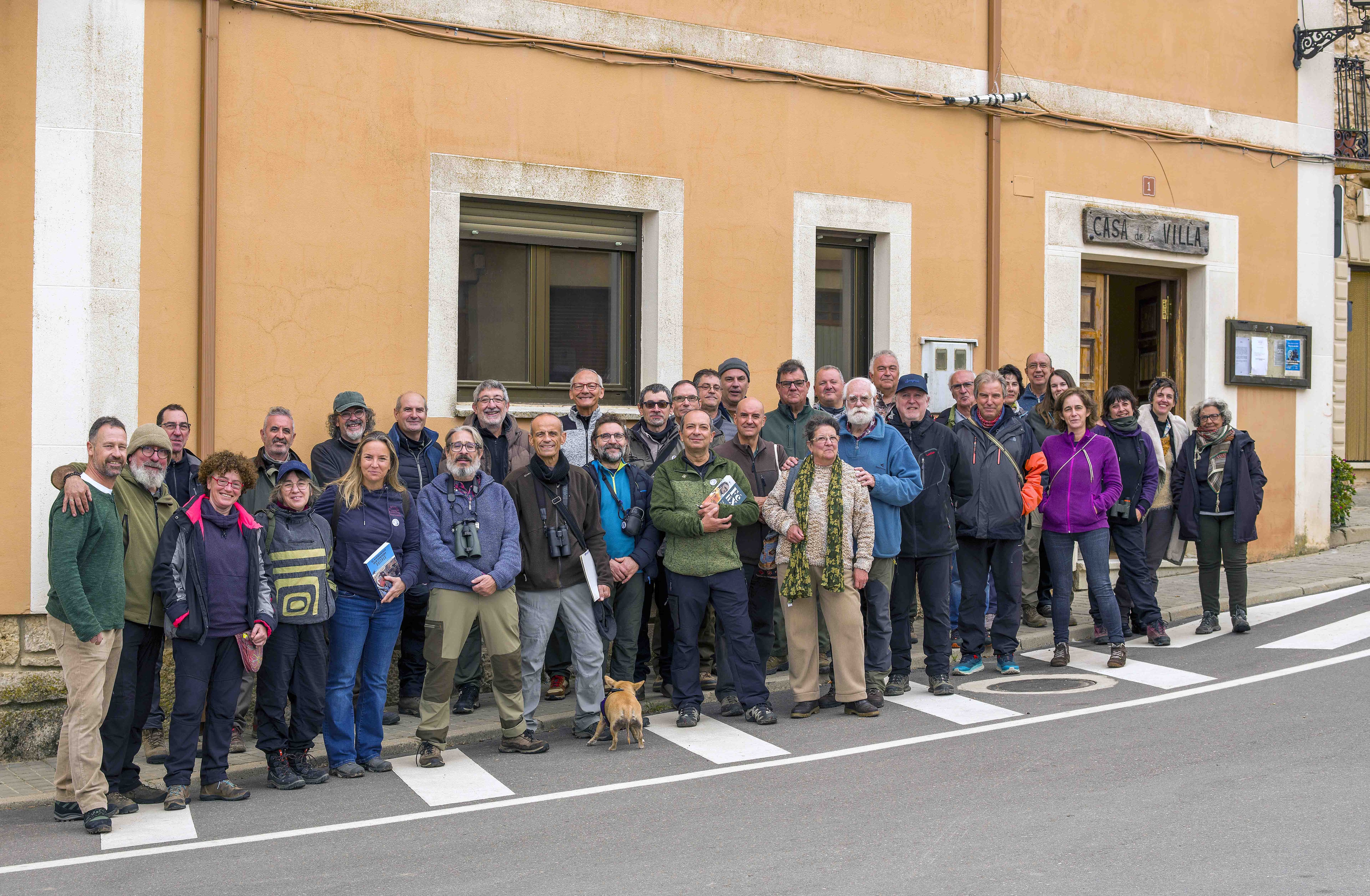 Foto colectiva de los participantes en el Censo de rapaces de Montejo de la Vega