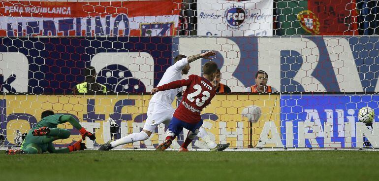 Luciano Vietto iguala el marcador en el Calderón.