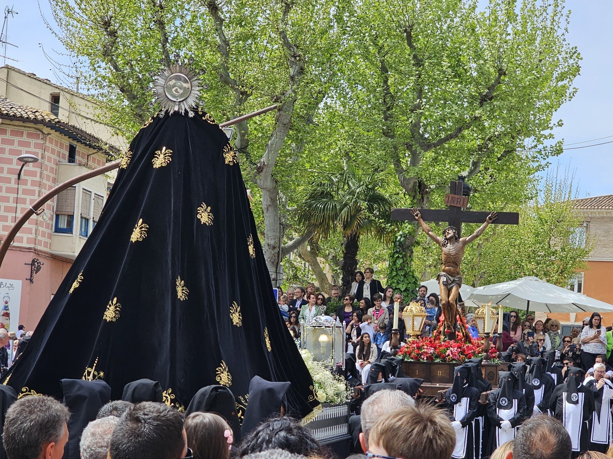 Encuentro de la Virgen Dolorosa y el Santo Cristo de la Agonía