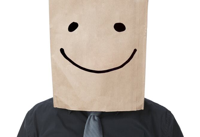 "Al terminar de comer pagamos la factura y, si el caso lo requiere, nos presentamos".