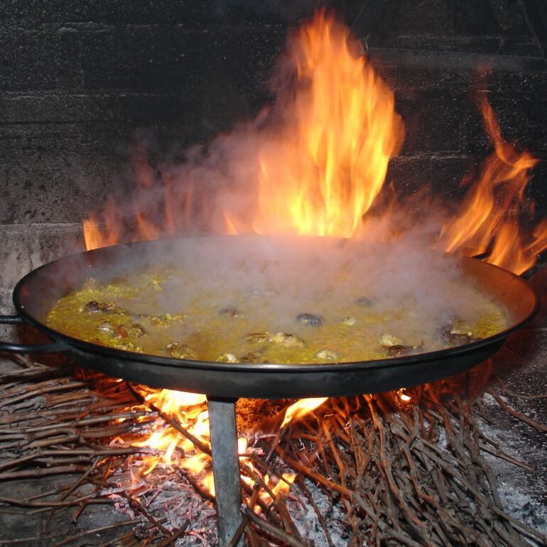 El arroz con conejo y caracoles, un plato típico por el que Pinoso es reconocido