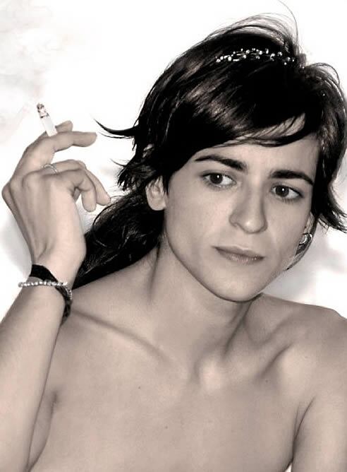 Después de cinco años de silencio discográfico, la cantante ya tiene a punto su nuevo álbum, que se publicará en verano de 2009