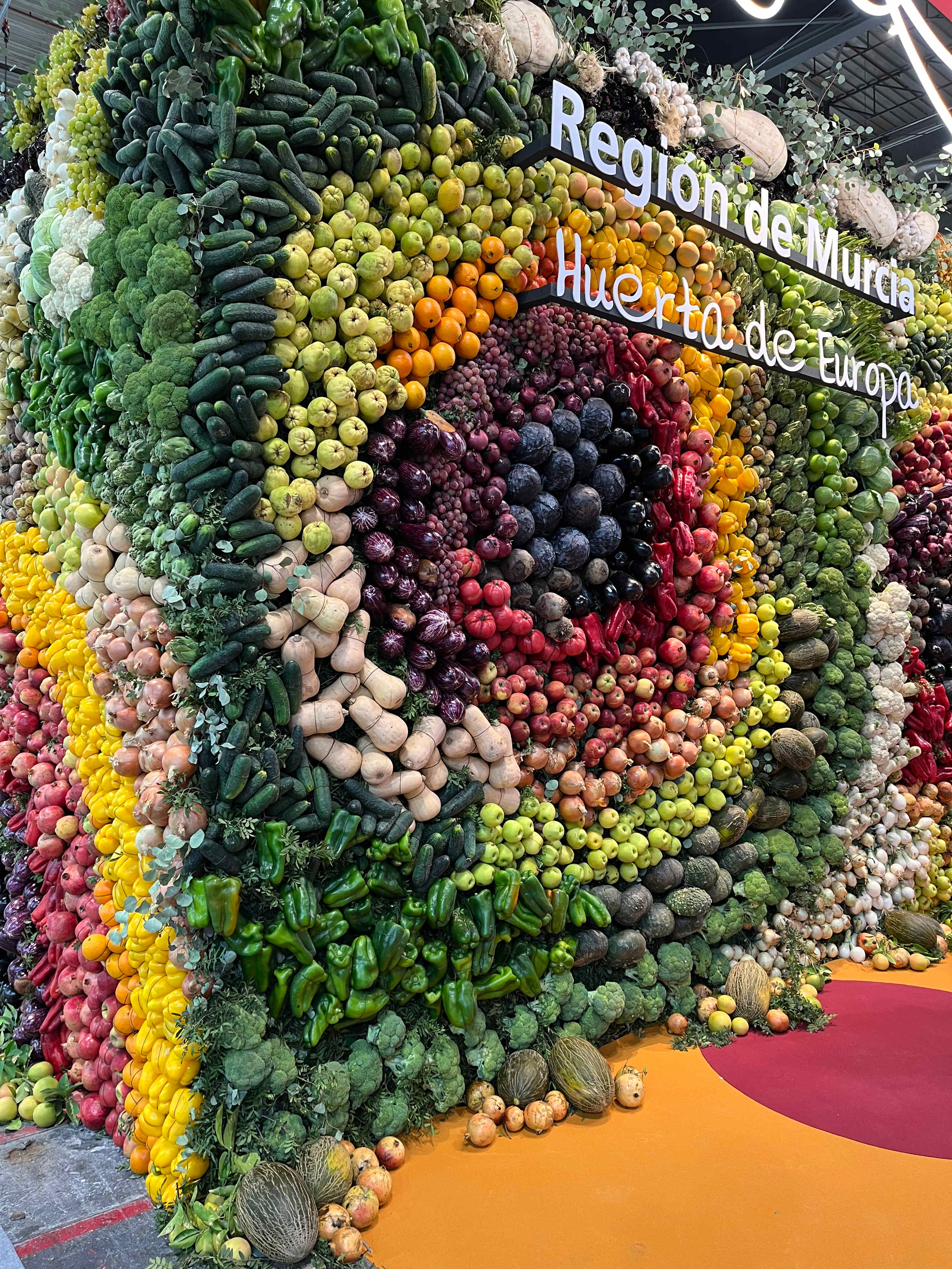 El jardín vertical del stand de la Región de Murcia en Fruit Atraction