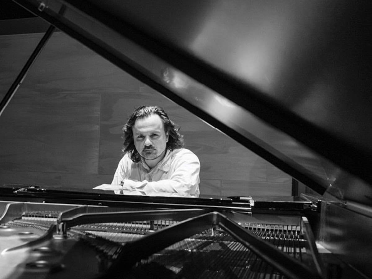 El Pianista del Océano: Homenaje a María Natividad de Santiago