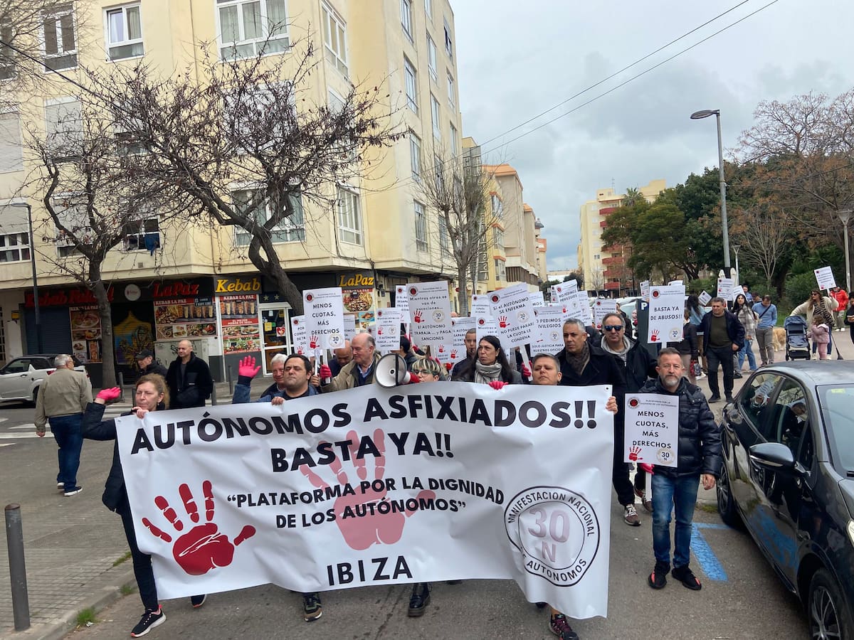 La movilización de autónomos se deshincha en Ibiza con apenas un centenar de asistentes
