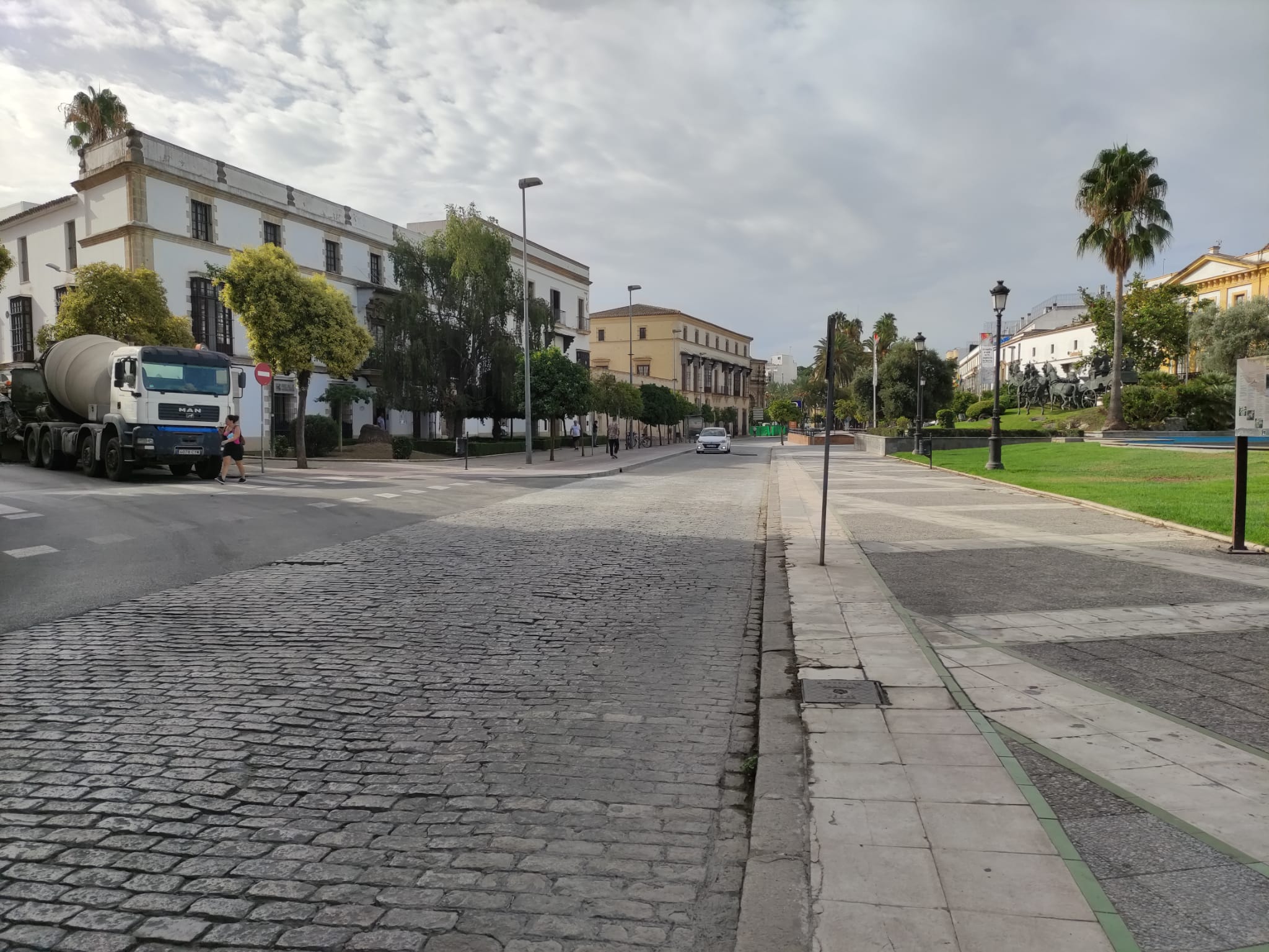 Abierto el paso de vehículos por la zona de el Mamelón
