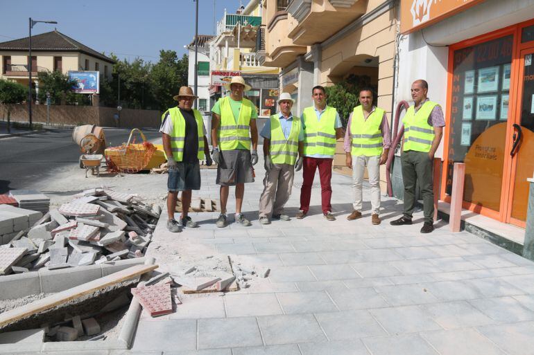 Obras en la antigua Carretera de Motril, en Alhendín (Granada)