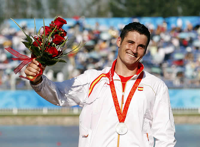 El gallego queda segundo por detrás del húngaro Attila Vadja, que logra la medalla de oro en el Parque Olímpico de Remo y Piragüismo de Shunyi