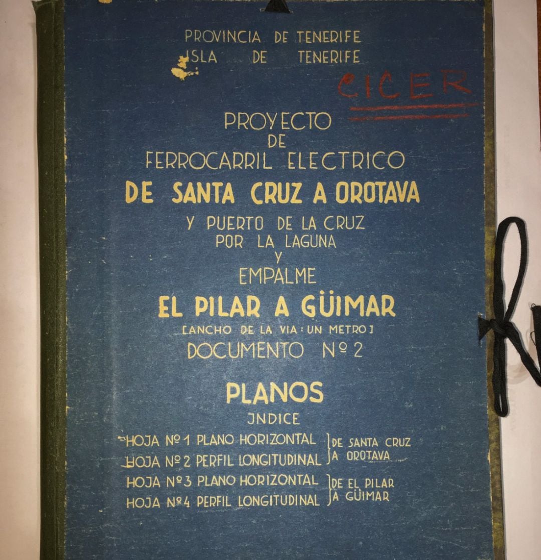 El investigador Rafael Cedrés conoce en profundidad las historias de trenes de Tenerife y las divulga en sus libros y en su blog