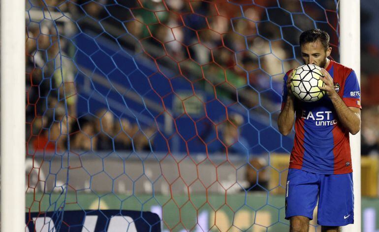 El centrocampista del Levante José Luis Morales