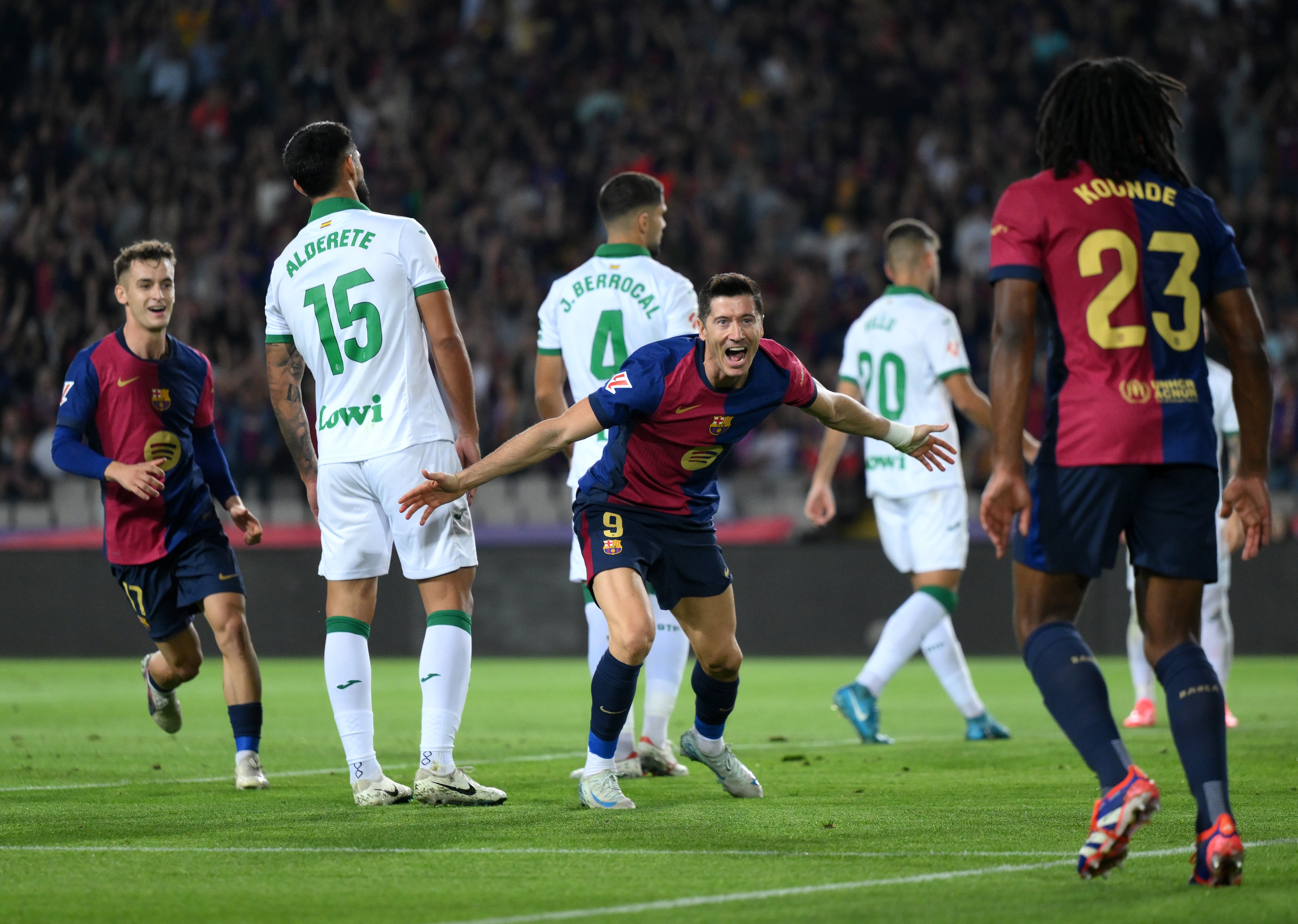 Lewandowski celebra un gol con el FC Barcelona.