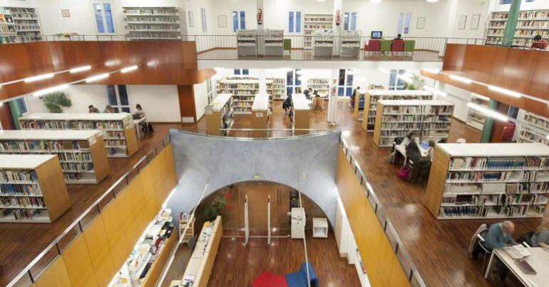 L'exposició sobre Lluís Companys es pot veure a la biblioteca de Tàrrega.